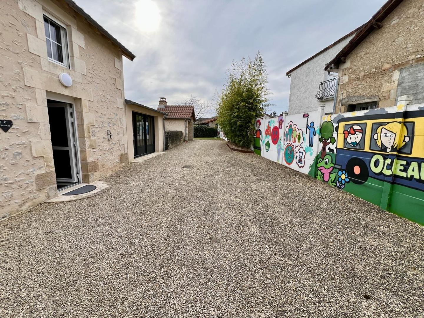 Chez Marcel - Maison 3 Chambres Lussac-les-Châteaux Esterno foto