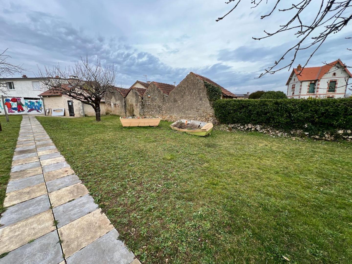 Chez Marcel - Maison 3 Chambres Lussac-les-Châteaux Esterno foto